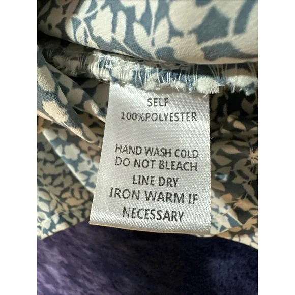 Vestique Top Blouse Size S Double Ruffle  Sleeves White Blue Floral - Picture 14 of 15